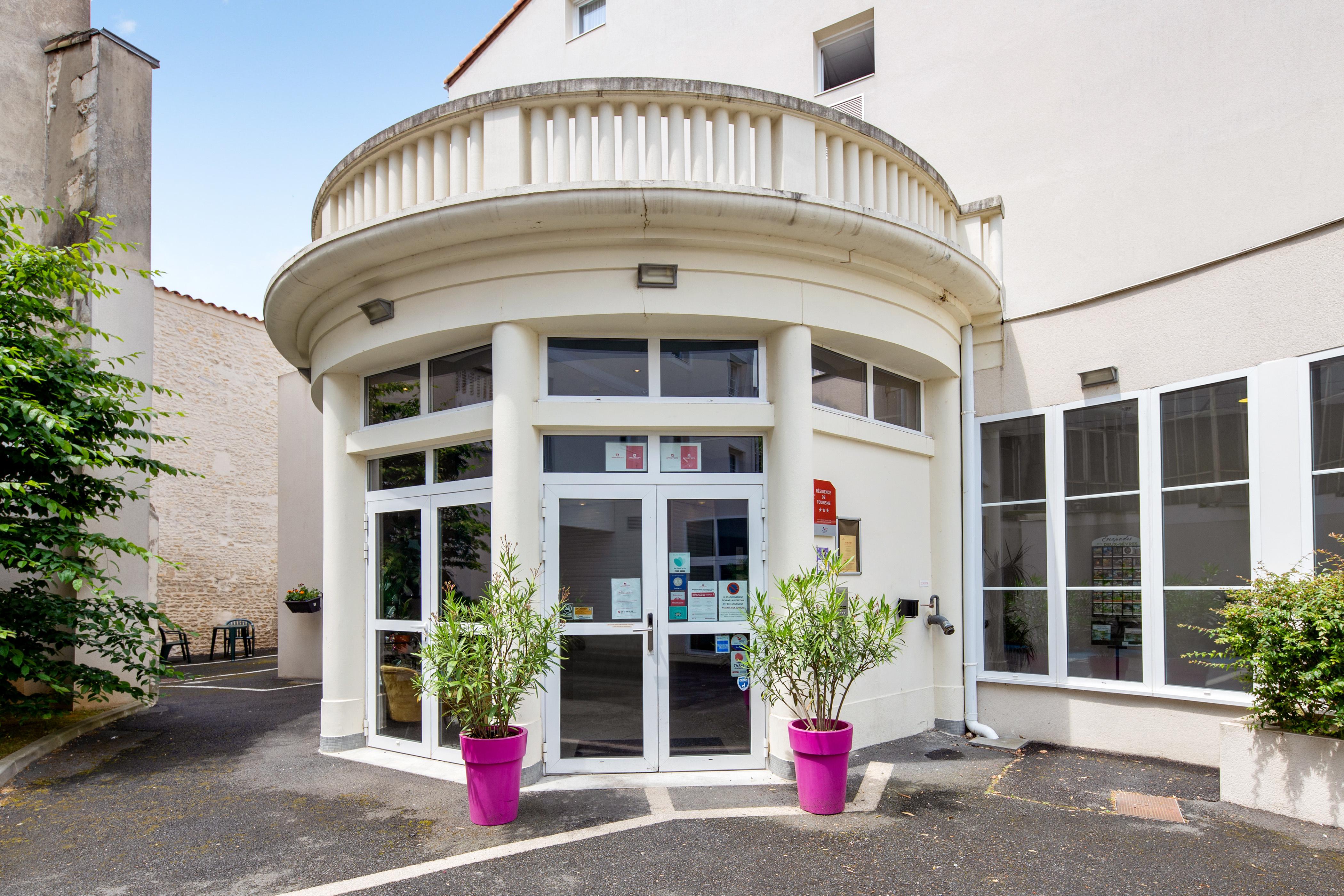 Appart'City Confort Niort Centre Aparthotel Exterior foto